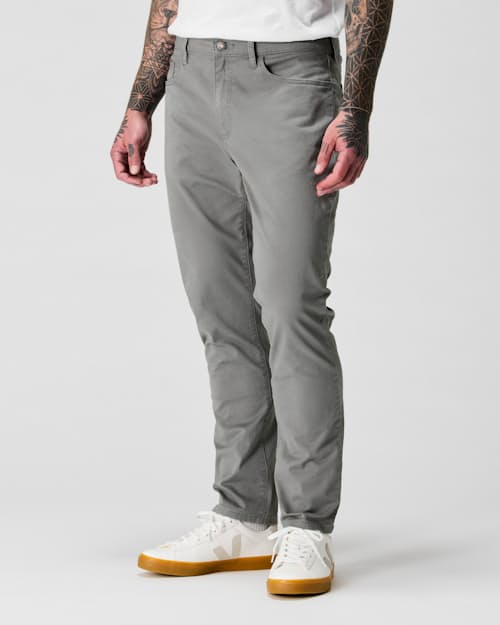 Keith is 6'0", 180 lbs, and wearing size 33x30
