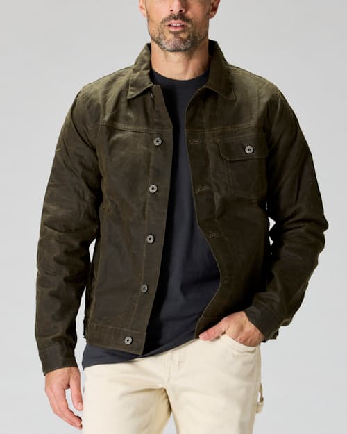 Zac is 6’0’’, 175 lbs, and wearing a size M