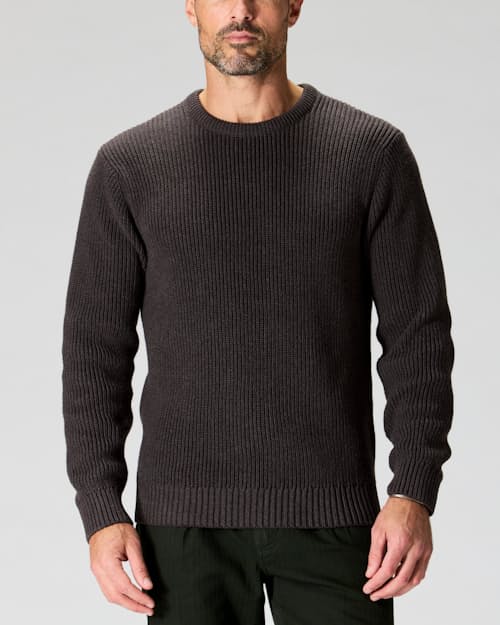 Zac is 6’0’’, 175 lbs, and wearing a size M