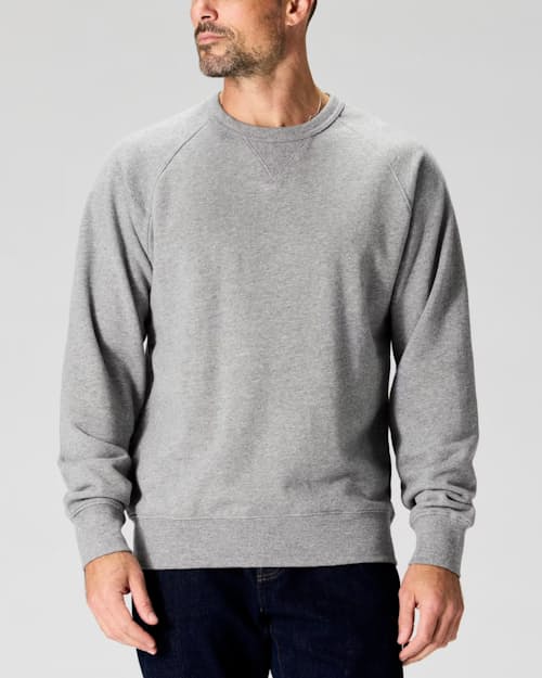 Zac is 6’0’’, 175 lbs, and wearing a size M in Heather Grey