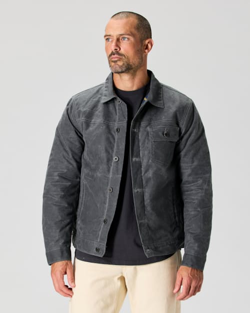 Zac is 6’0’’, 175 lbs, and wearing a size M