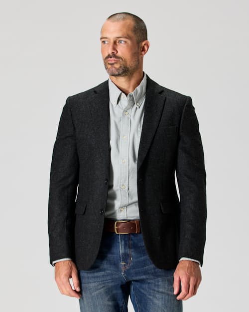 Zac is 6’0’’, 175 lbs, and wearing a size 38