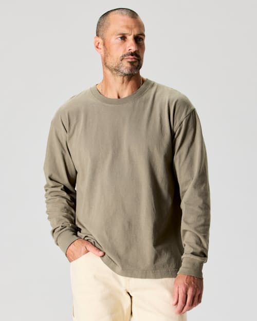 Zac is 6’0’’, 175 lbs, and wearing a size M