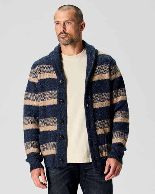 Zac is 6’0’’, 175 lbs, and wearing a size M