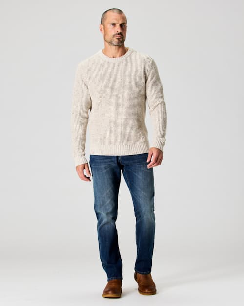 Zac is 6’0’’, 175 lbs, and wearing a size M