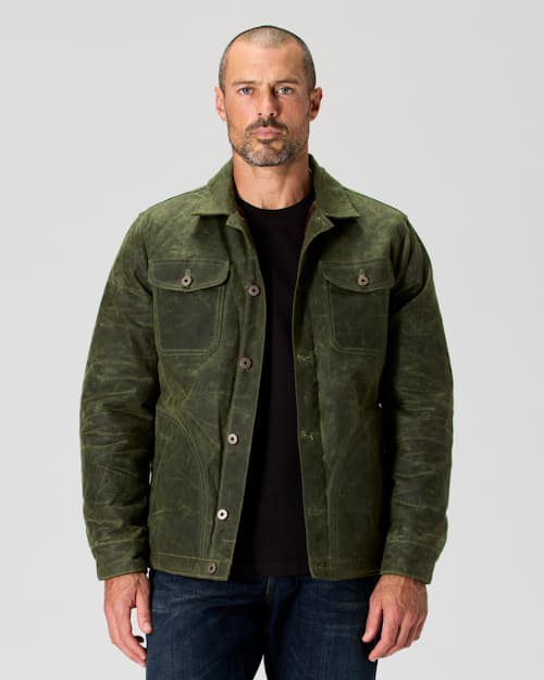 Zac is 6’0’’, 175 lbs, and wearing a size M