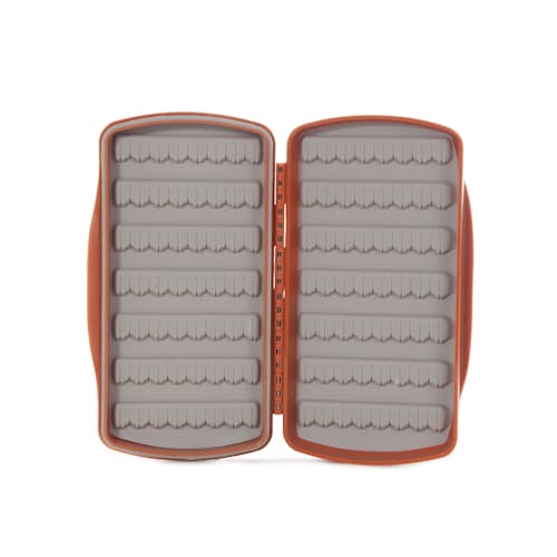 laydown image of Tacky Pescador Fly Box