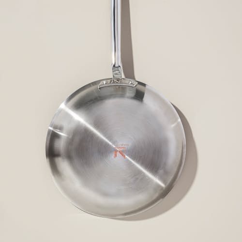 lifestyle image of Coated Pan