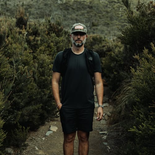 Ben is 6’2’’ and is wearing an XL