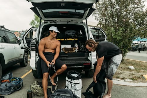 lifestyle image of Osprey x Carryology Archeon 30