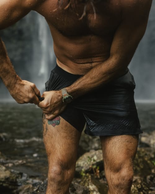 lifestyle image of Airweave Short - 6"