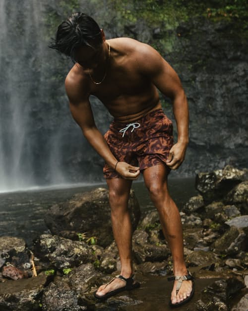 lifestyle image of Cairn Evo