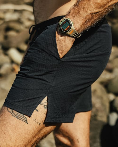 lifestyle image of Airweave Short - 6"