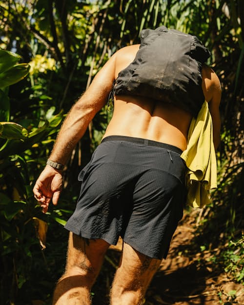 lifestyle image of Airweave Short - 6"