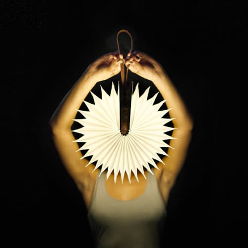 laydown image of Classic Lumio