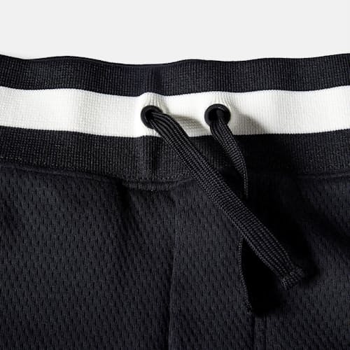 laydown image of Crossover Short - 8.5"