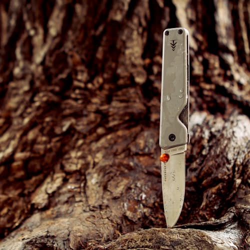 laydown image of Huckberry Chapter Knife