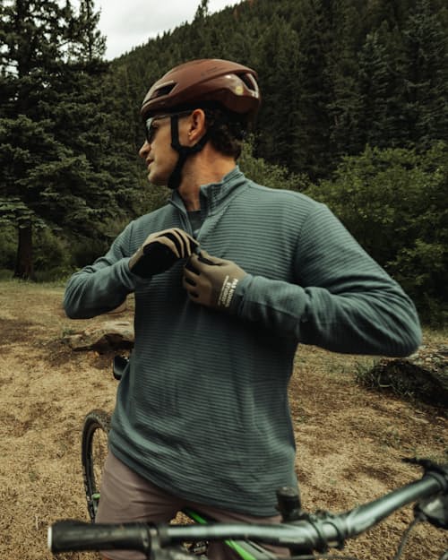 lifestyle image of Thermal 72-Hour Quarter-Zip