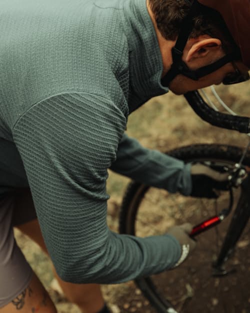 lifestyle image of Thermal 72-Hour Quarter-Zip