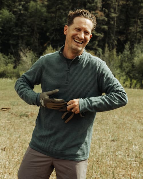 lifestyle image of Thermal 72-Hour Quarter-Zip