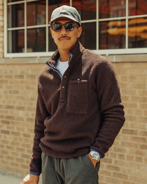 lifestyle image of Wooly Shag Snap