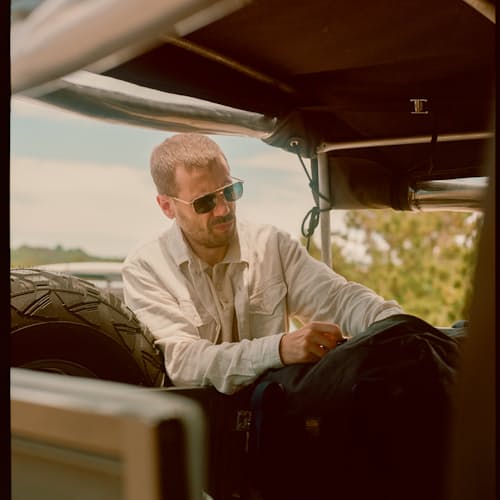 lifestyle image of Geoffrey Sunglasses