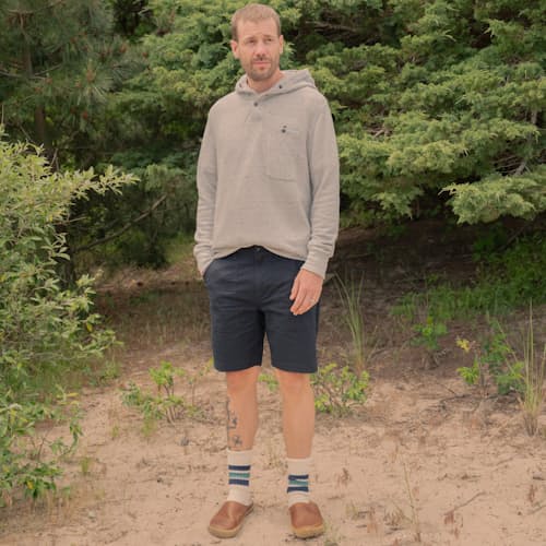 Joe is 6'1'' and wearing a size 33