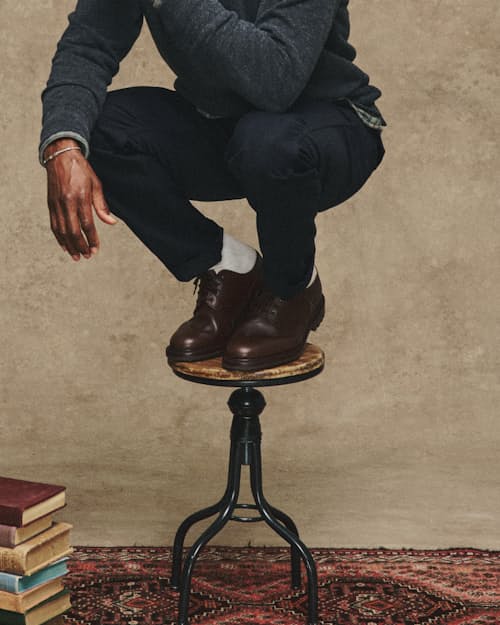 lifestyle image of Gibson Commando Derby