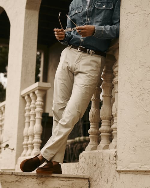 lifestyle image of Flyweight Flex Chino