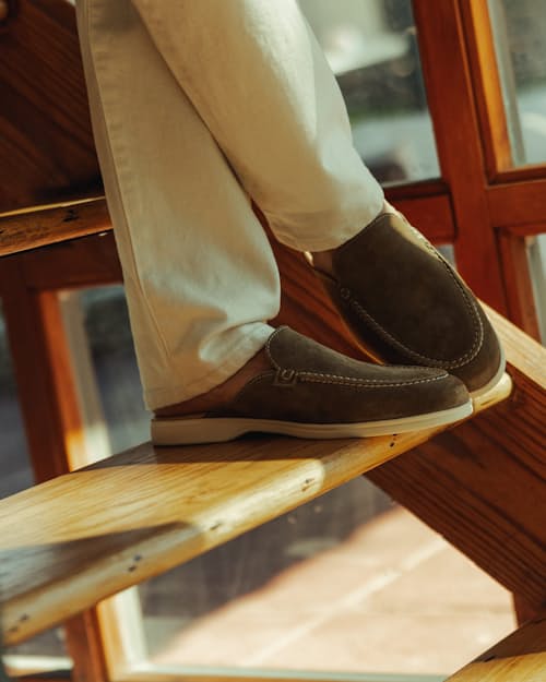 lifestyle image of Terra Mule