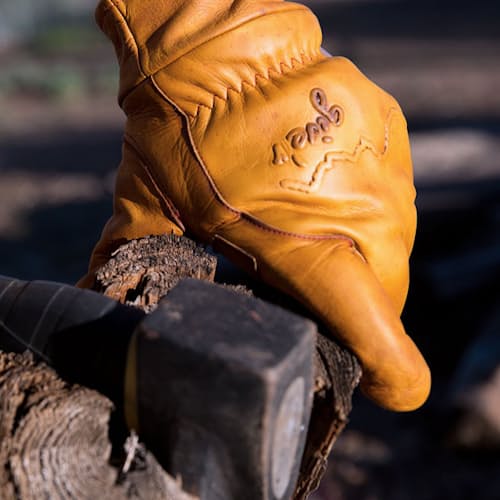 lifestyle image of 4 Season Glove w/ Wax Coating