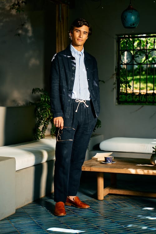 lifestyle image of Baptista Linen Chore Coat