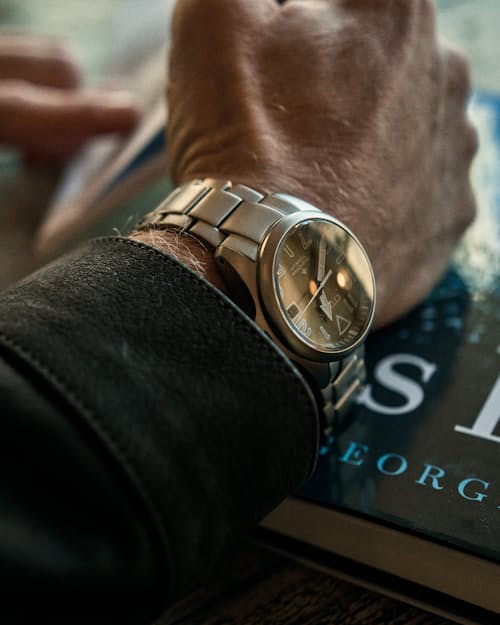 lifestyle image of Divers Date Watch