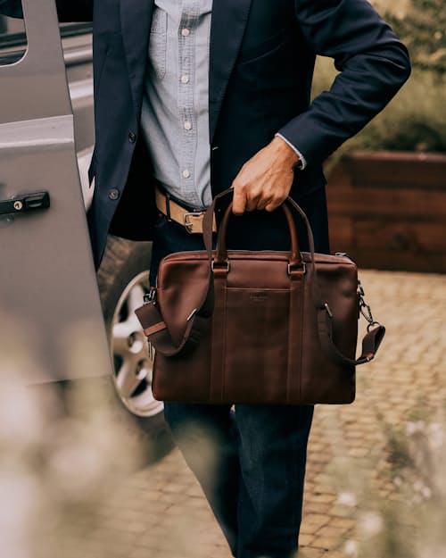 lifestyle image of Computer Brief