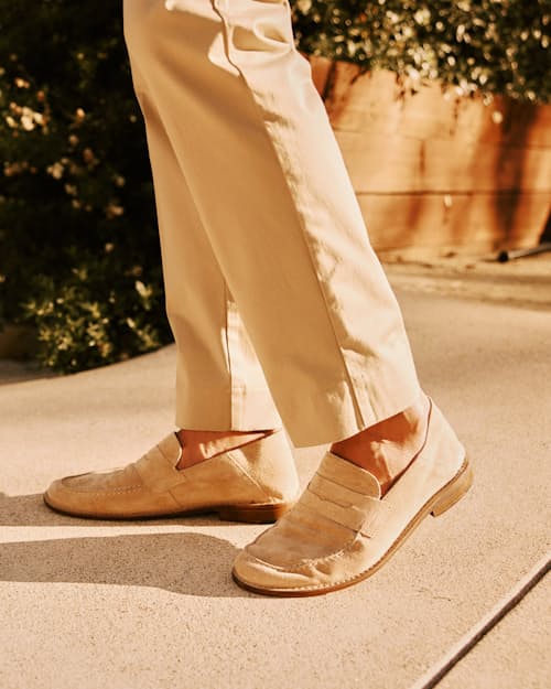 lifestyle image of Waveflex Goat Leather Loafer