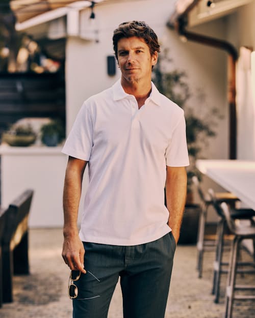 lifestyle image of Fino Pique Polo