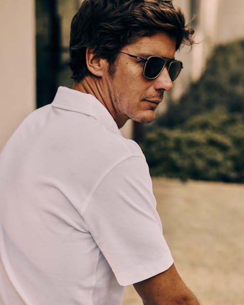 lifestyle image of Fino Pique Polo