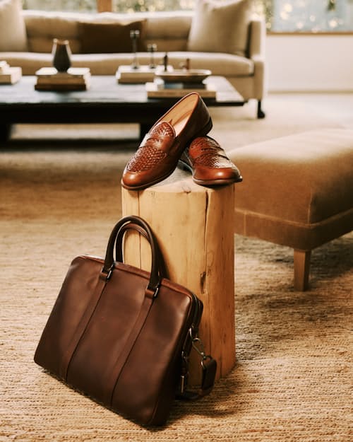 lifestyle image of Dartflex Woven Loafer
