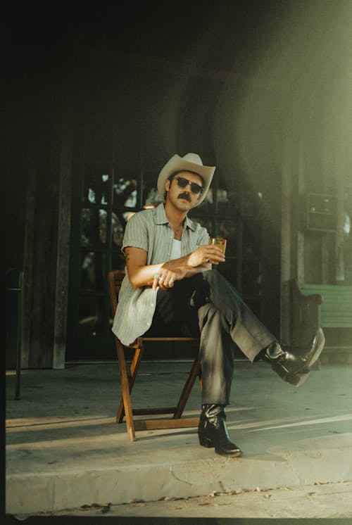 lifestyle image of Cotton Linen Chino - HB Straight