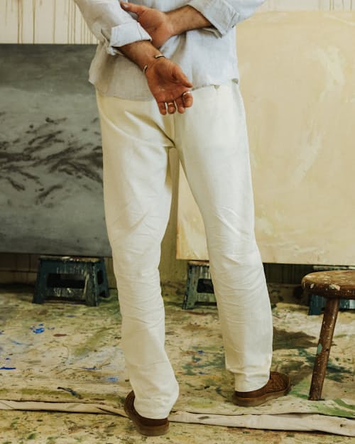 lifestyle image of Cotton Linen Chino - HB Straight
