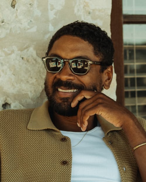 lifestyle image of The No Wave Sunglasses