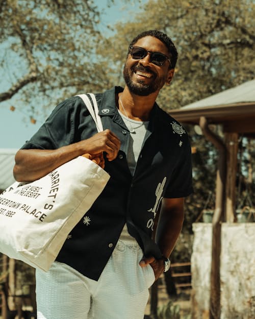 lifestyle image of The No Wave Sunglasses