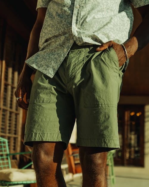 lifestyle image of Super-Fly Supply Short - 9"