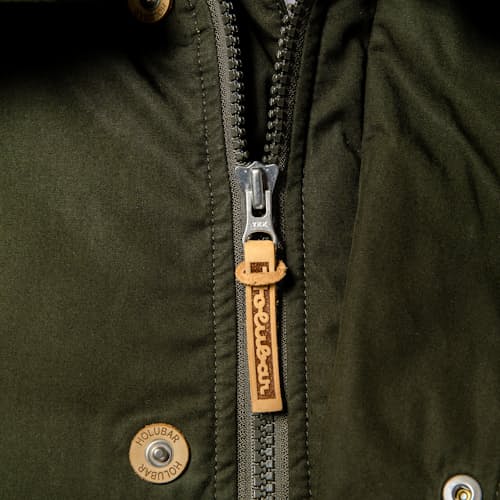 laydown image of Short Hunter