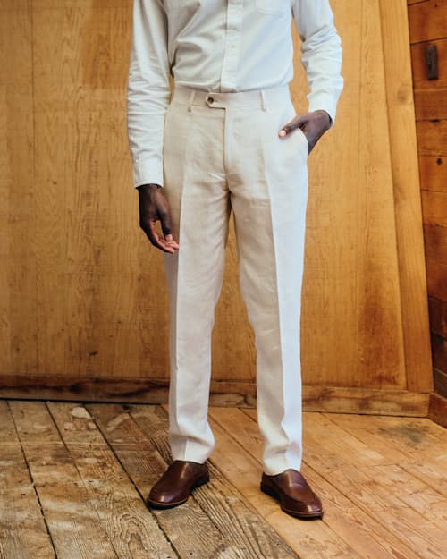 lifestyle image of The Stevens Linen Herringbone Trouser
