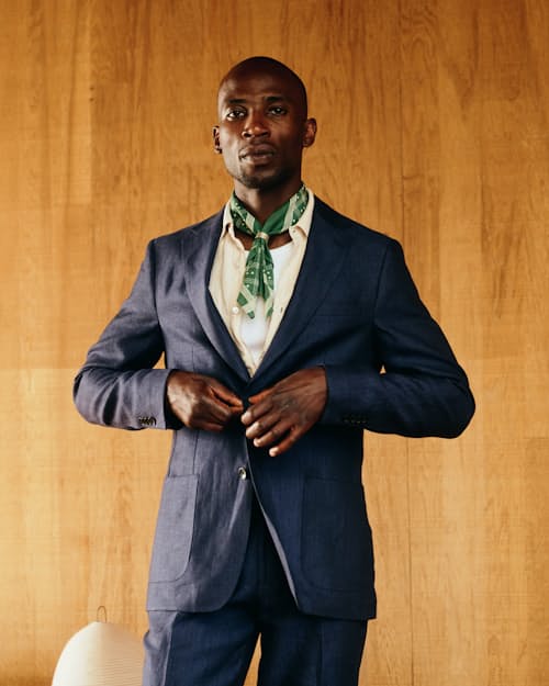 lifestyle image of The Stevens Linen Herringbone Blazer
