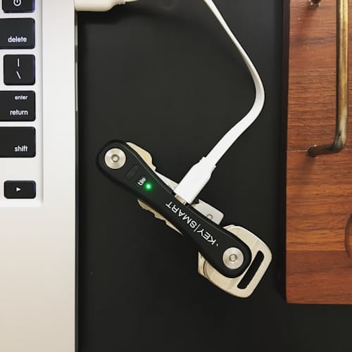 laydown image of KeySmart Pro w/ Tile Smart Location