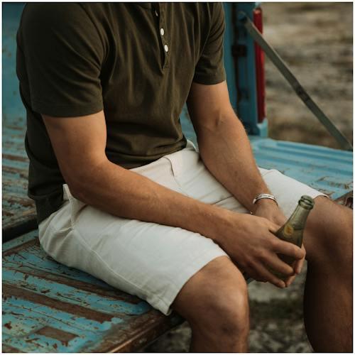 laydown image of Cotton Linen Short - 9"