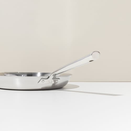 laydown image of 12" Classic Pan