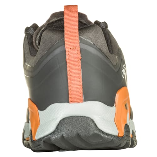 laydown image of Arete Low B-Dry